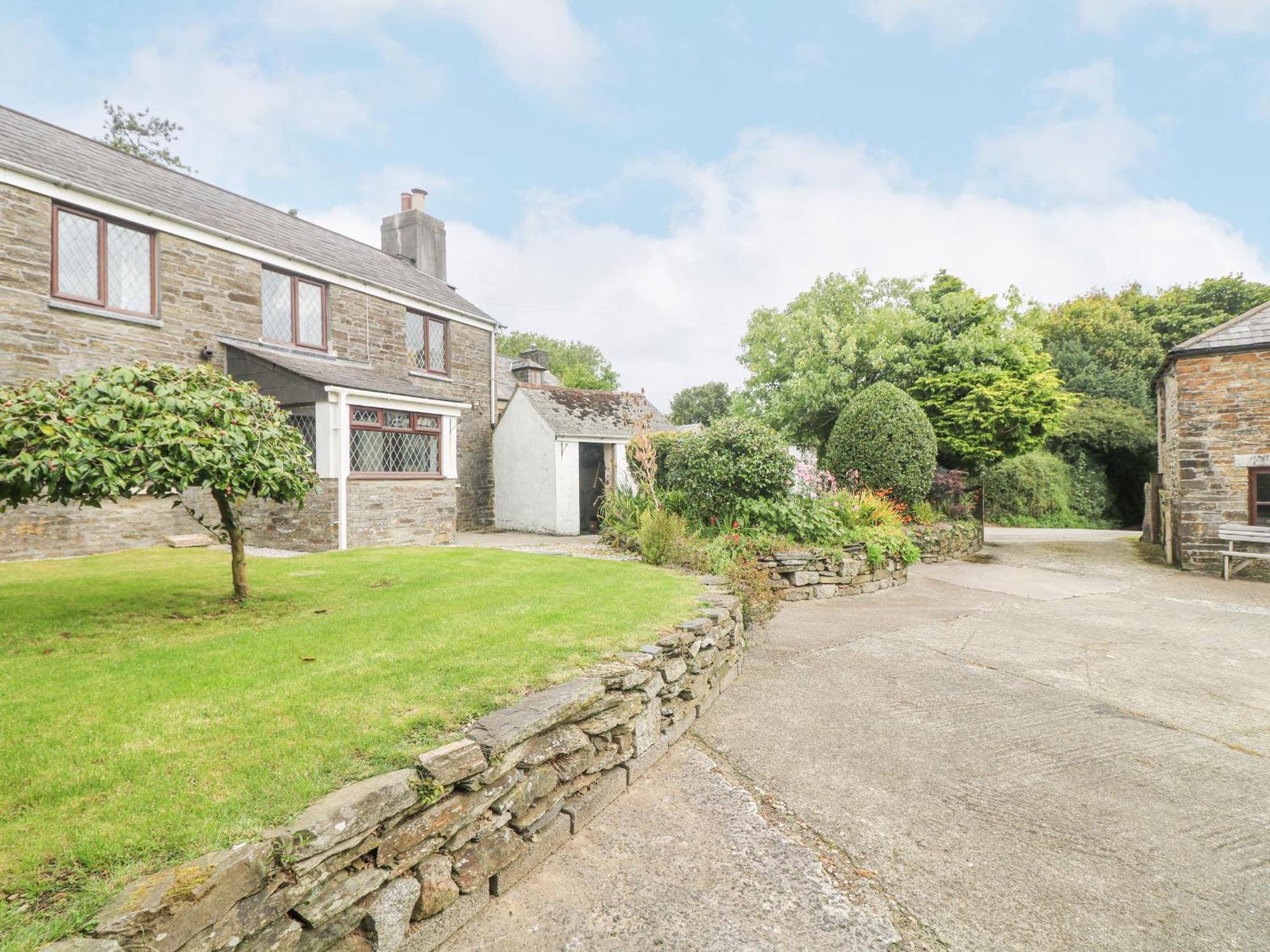 South Boduel Farmhouse Liskeard Exterior photo